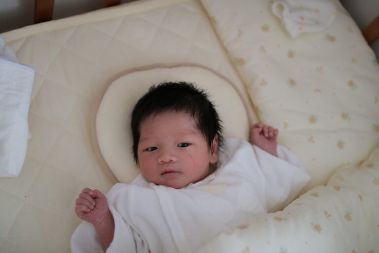 髪の多い赤ちゃんが生まれてびっくり わが子は髪ふさふさでしたがその理由を調べました ゆうゆうき 子供のためにできること